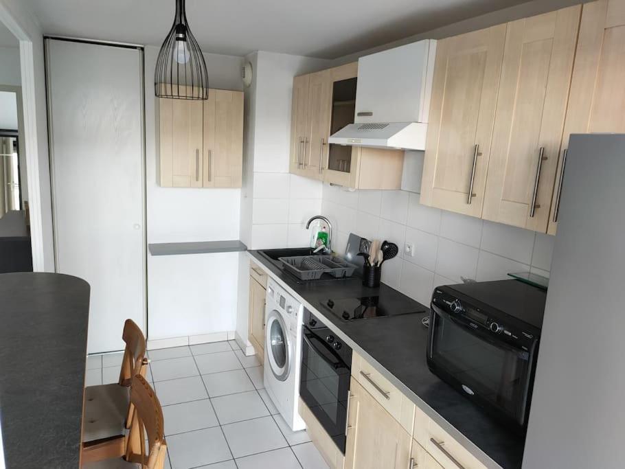 Spacieux Et Joli Appartement De 2 A 4 Personnes • Parking • Wifi Fenouillet  外观 照片
